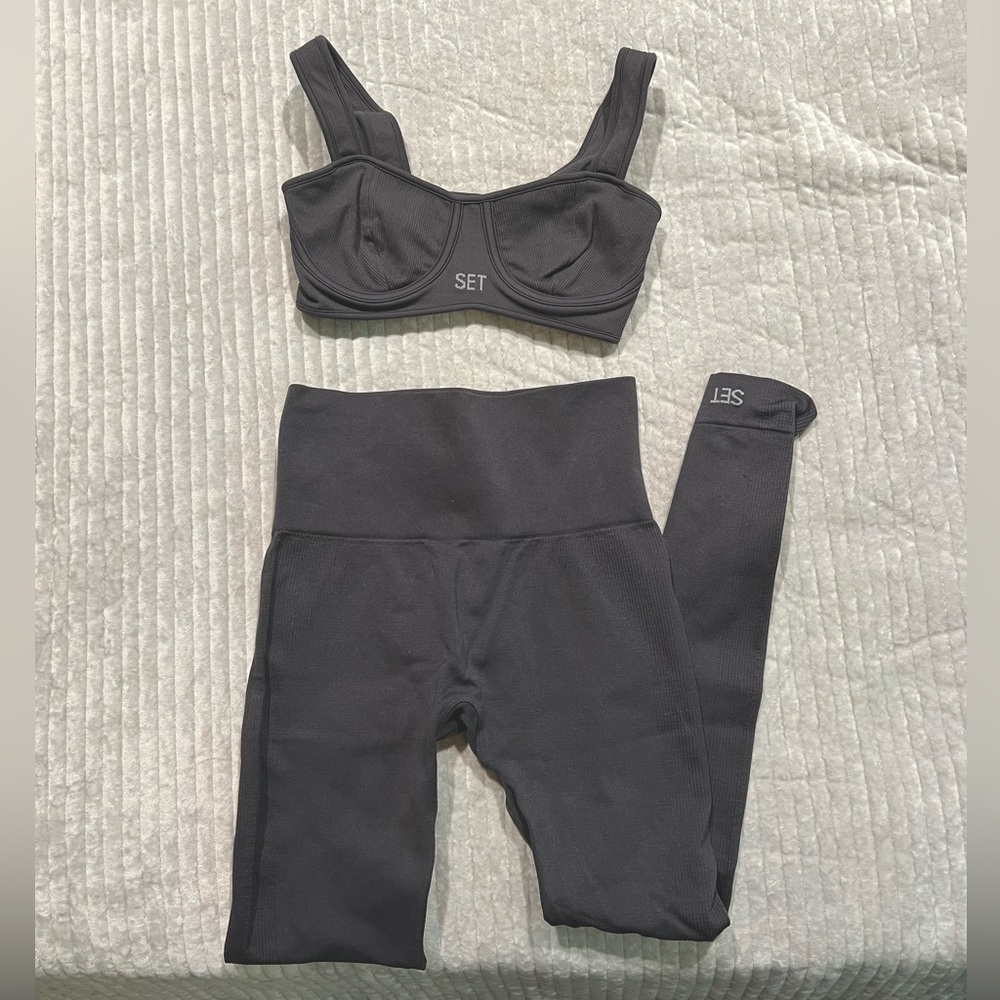 SCULPTFLEX LEGGINGS & COUNTOUR BRA